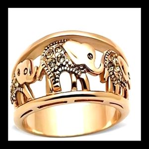 NEW ELEPHANT RING WITH DIAMOND BLING SIZE 8